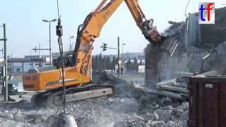 Liebherr R934B Fa. Luff,  Demolition / Abbruch Kaufland Augsburg, Germany, 21.03.2015.