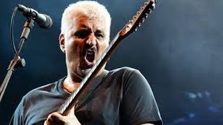 Muore Pino Daniele, vip e fan alla camera ardente al Sant'Eugenio