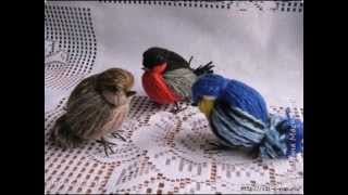 Как сделать красивую птичку из ниток.How to make a beautiful bird of thread