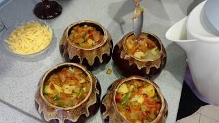 Тушеная картошка в горшочках с мясом и овощами по домашнему
