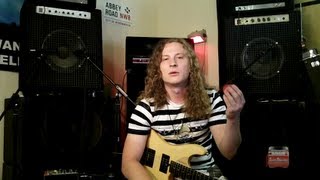 Подготовка рук к быстрой игре -- координация.