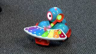 Meet Programmable Robots, Dot & Dash - Episode 71