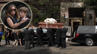 Heartbreaking Moment Joan Rivers casket into hearse for Funeral - daughter Melissa says goodbye
