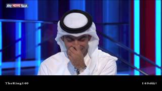 مذيع الرياضة في سكاي نيوز عربية يضحك هستيريا على الهواء