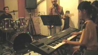 Linkin Park - What I've Done (9 year old girl keyboardist in band cover)