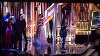 TRANSPARENT WINS A GOLDEN GLOBE, Creator Jill Soloway Accepts