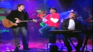 Sin Bandera compone en vivo en Otro rollo