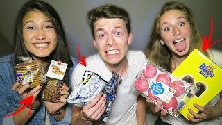 ZWITSERSE MEISJES PROEVEN NEDERLANDS SNOEP!