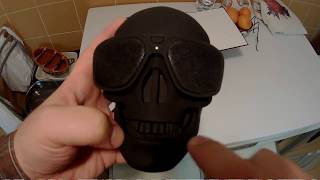X18 Skull Bluetooth Speaker - GearBest