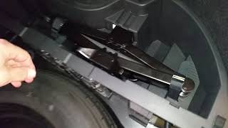 2015-2018 Nissan Murano SUV - Floor Jack, Lug Nut Wrench & Spare Tire Location - Cargo Area