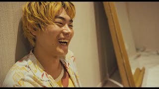 菅田将暉、仲野太賀と一触即発!?　YOSHIたちとの他愛もない放課後を切り取る　映画『タロウのバカ』本編映像