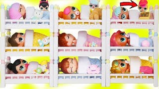 LOL Surprise Dolls + Lil Sisters Mix Wrong Bunk Beds and Stroller Pets in Vending Machine
