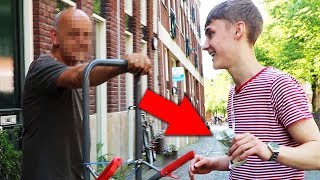 DEZE MAN DOET ALSOF HET ZIJN GELD IS! - ZIJN ZE EERLIJK? #2