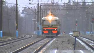 Электропоезд ЭД9Т-0011 станция Палики
