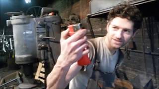 Как быстро разжечь кузнечный горн  в кузнице / How to light the forge fire