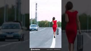 Девушка в красном платье