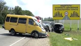 KIA и «Газель» столкнулись на въезде в Краснодар
