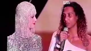 Katy Perry realiza homenagem para vereadora Marielle Franco na "Witness Tour"