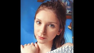 What’s in my purse as a teen mom?| Mckayla Adkins