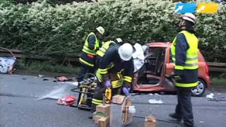 Aachen: Kleinlaster rast in Gegenverkehr