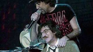 Knock knocking heavens doors - Joaquin Sabina y Charly Garcia en directo