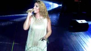Elena Paparizou - Se pion na milisw ( dimotiko theatro larnakas )