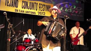 2012 Tejano conjunto Festival Boni Mauricio y Los Maximos "Piquito de Oro"