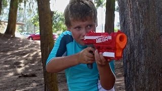 Nerf War: Boy Vs. Girl