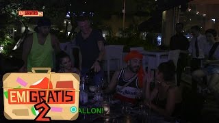 Emigratis 2 - Pio e Amedeo... italian stallons