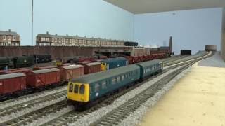 HM111: Graham Farish 'N' gauge Class 108 with sound
