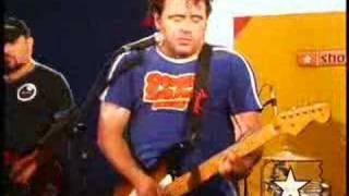 Léo Jaime em "Sônia" no Estúdio Showlivre 2004
