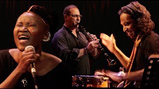 FRED SOUL - Dantza (Live) - la comédie des silences