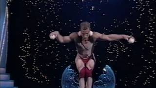 Víctor Keed - Contorsionista