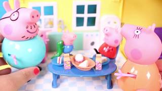 ❤ PEPPA PIG ❤ George Pig quiere hacerse amigo de Candy Cat | Peppa Pig Juguetes Español