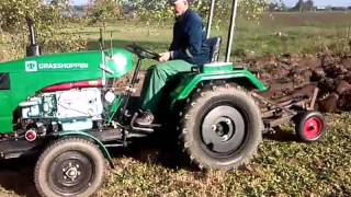 Минитрактор GRASSHOPPER G-20B+1-но корпусный плуг|Traktorek GRASSHOPPER G-20B+1 skibowy pług