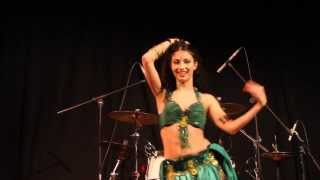 Bellydance - Arabic Belly Dancer
