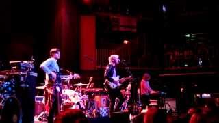 Basic Vacation - Everybody Wants to Rule the World (Live)
