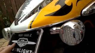 Кронштейн номерного знака и поворотников в штатное место для Suzuki M109R / VZR1800.