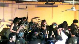 Heresies - En Vivo Rock and Toys