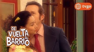 ¡Las gemelas se enteran que tienen un padre infiel! - De Vuelta al Barrio 23/08/2018
