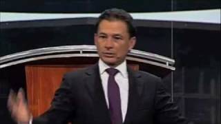 El Dios de las proezas - Pastor Cash Luna