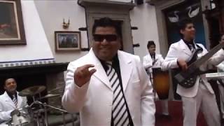 Amarte a la antigua "SUPER AUTO" video clip