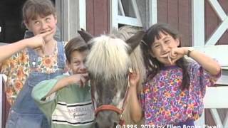 Here We Go Round The Mulberry Bush - Toddler Farm Singalong