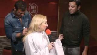 Maurino di Coppola taglia i capelli a Diego e La Pina