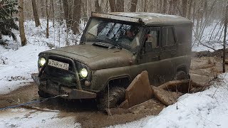 УАЗ Ледокол?!Как он едет вообще?Лебёдка в помощь