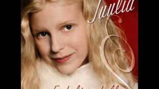 Juulia Haverinen - Lumeen jäljet jää