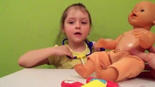 Куклы Пупсики Беби Бон . Лечим , делаем укол. Игры доктор