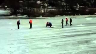 Взрывы льда на реке Зиме, апрель 2013