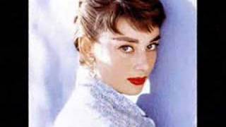 Audrey Hepburn - Moon River