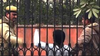 AAP posts video of alleged police brutality, says Home Minister should act